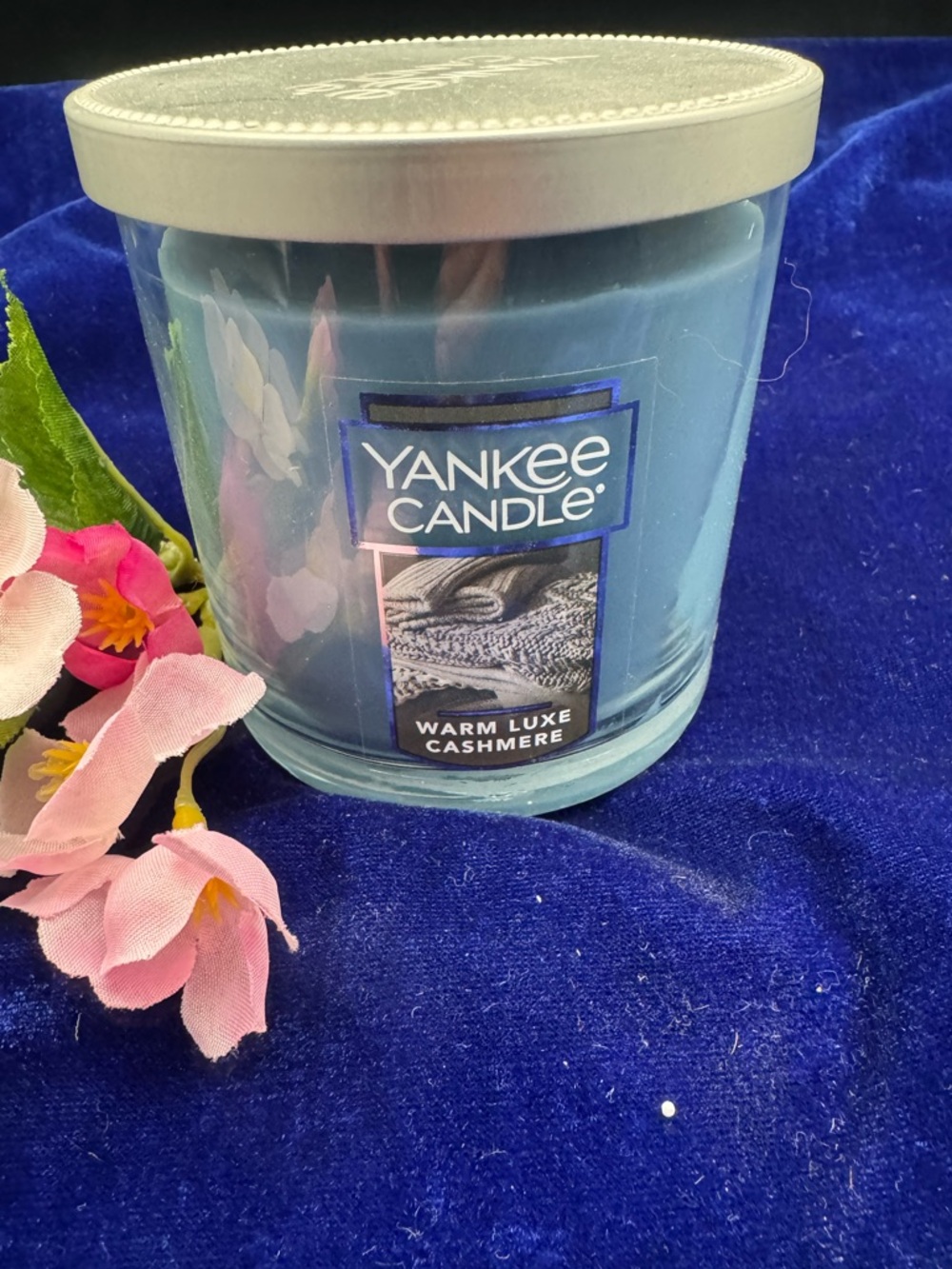 Yankee Candle Warm Luxe Cashmere 7oz Jar Candle